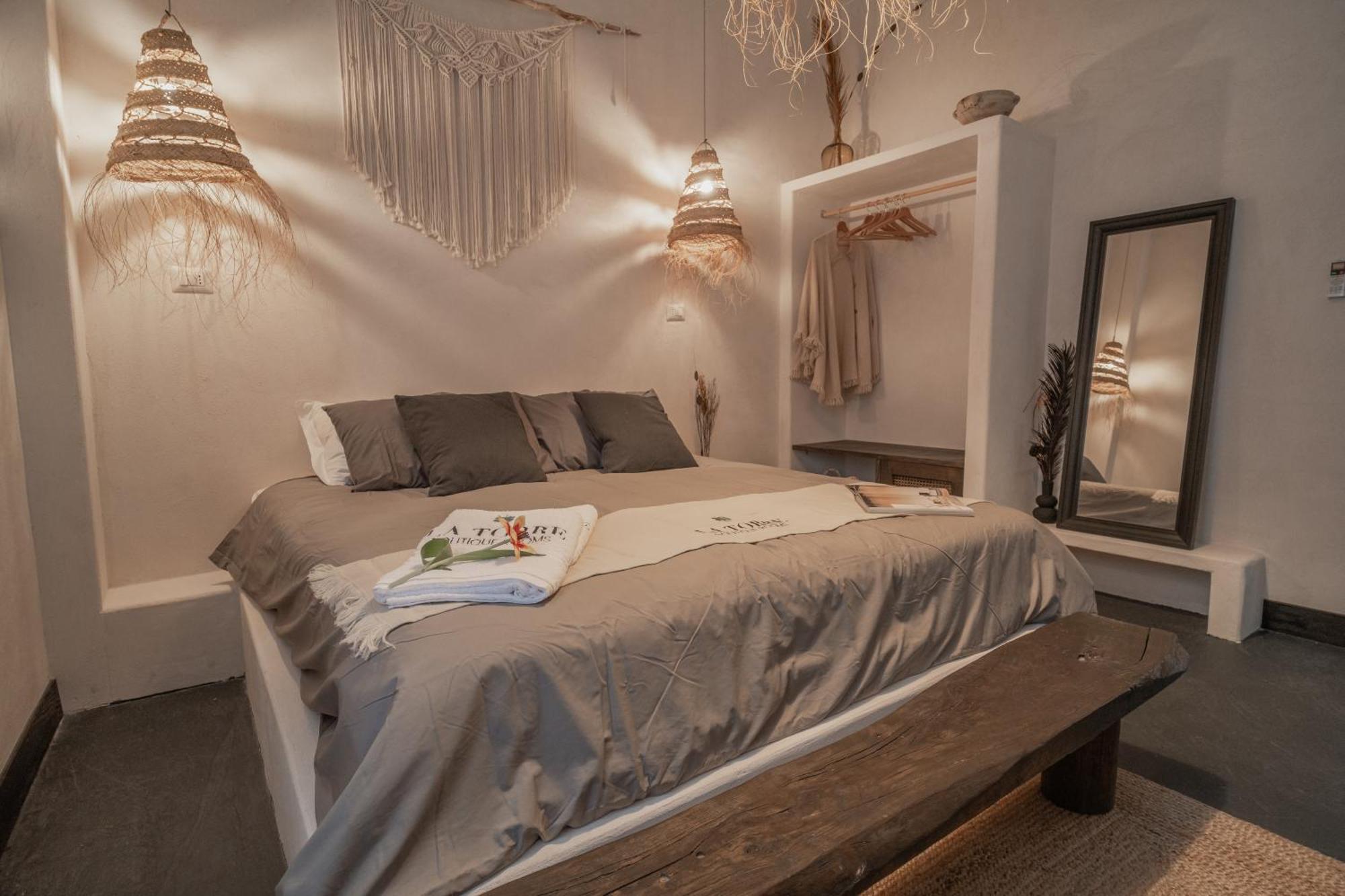 La Torre Boutique Rooms プロチーダ エクステリア 写真